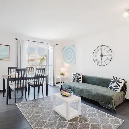 Lägenhet Obala Malinska