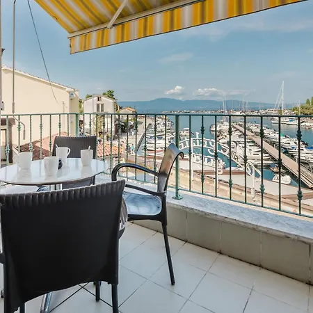 Апартаменты Obala Малинска