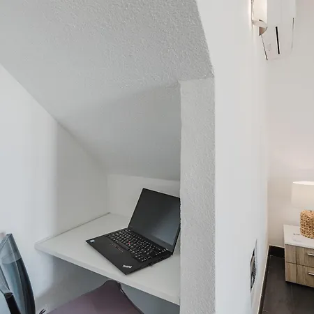 Obala Апартаменты *