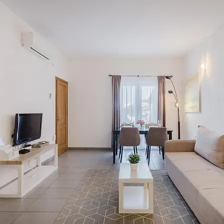 Obala Малинска