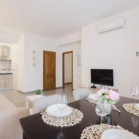 Апартаменты Obala *